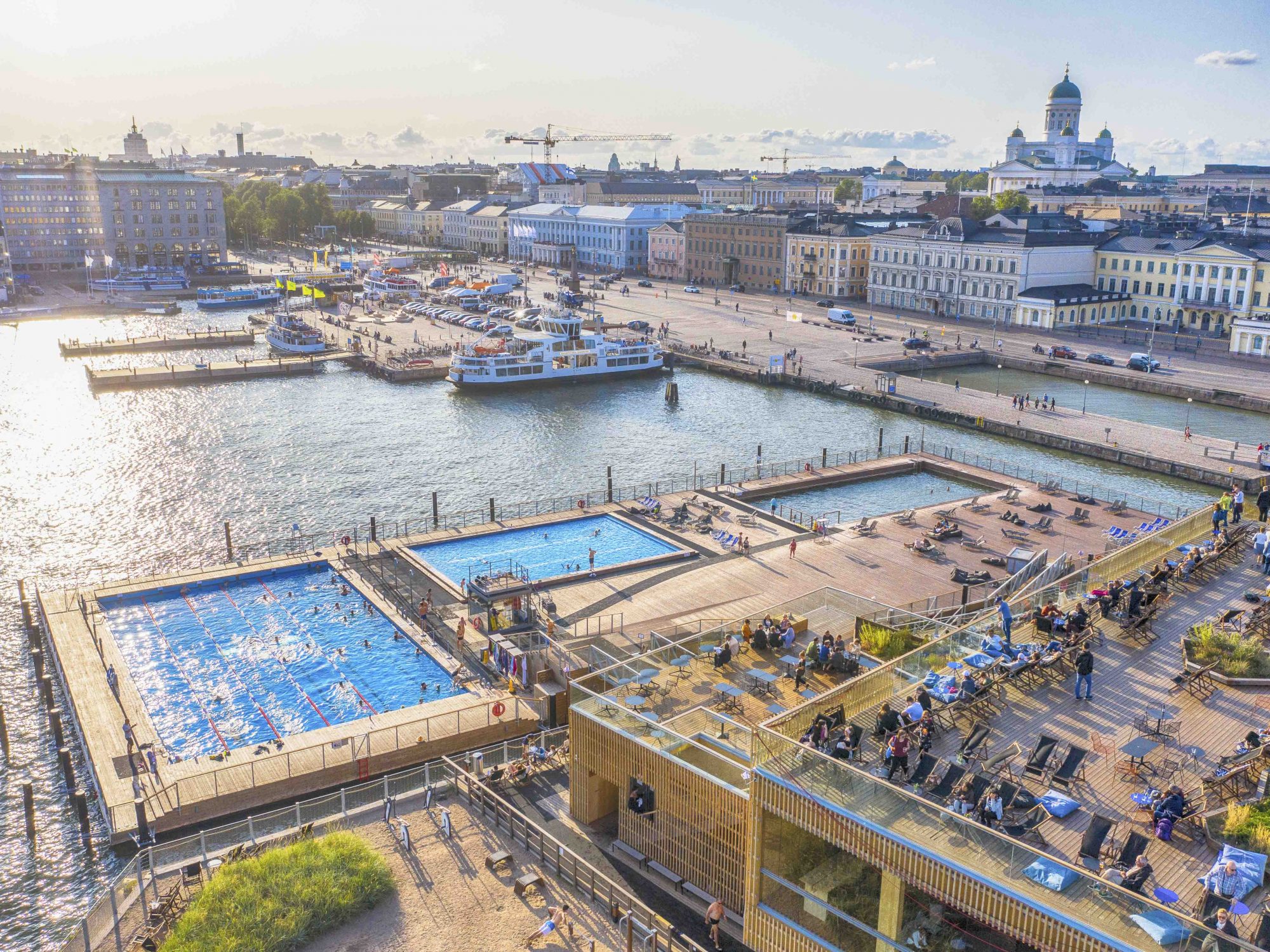 Finnland, Helsinki, Allas Sea Pool, Stadtansciht, Luftaufnahme